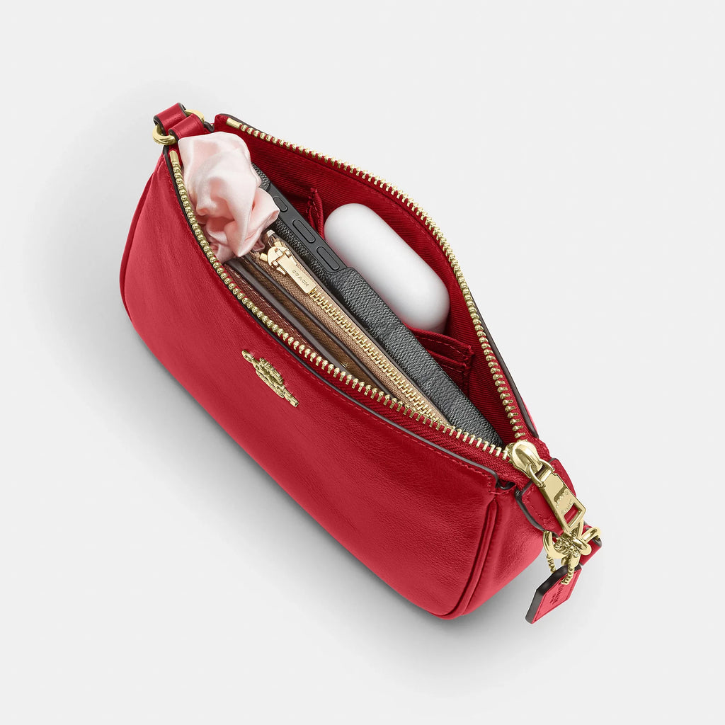 Coach Outlet Nolita 19