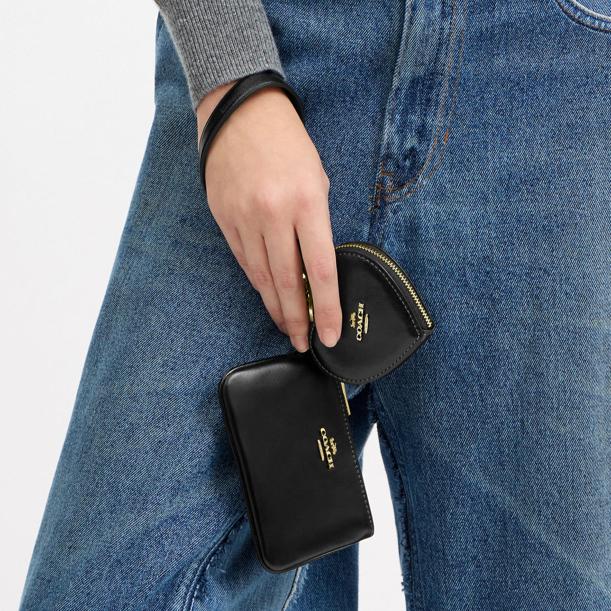 Coach Outlet Wristlet And Heart Pouch